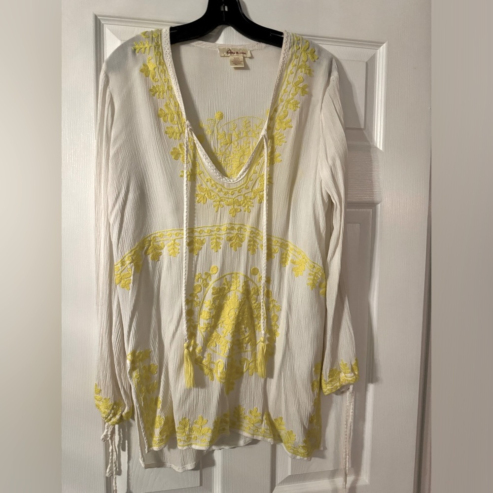 Lucky & Coco swimsuit cover up, size L